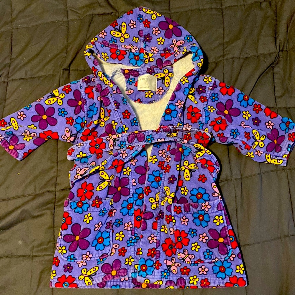 Frette little girls bath robe
